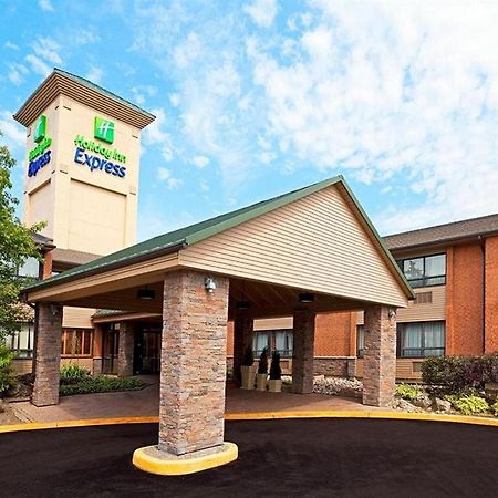 Holiday Inn Express Toronto East - Scarborough By Ihg Bagian luar foto