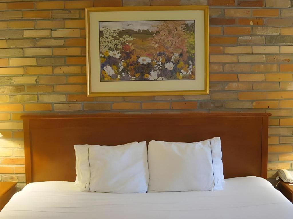 Holiday Inn Express Toronto East - Scarborough By Ihg Bagian luar foto
